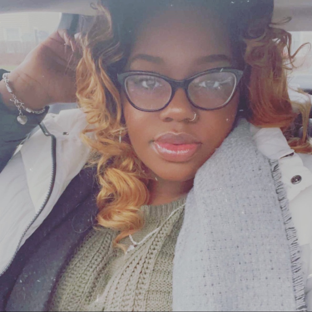 Meet your Posher, Sarafina
